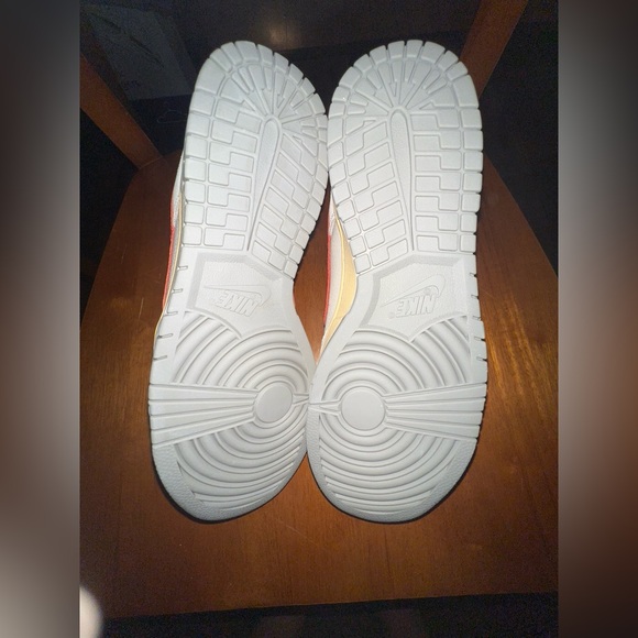 Men’s Nike dunk low sail/picante red photon dust - Picture 4 of 4